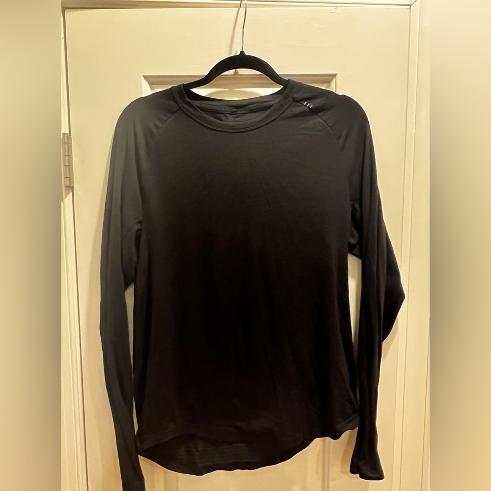 Lululemon Long Sleeve Dry Sense